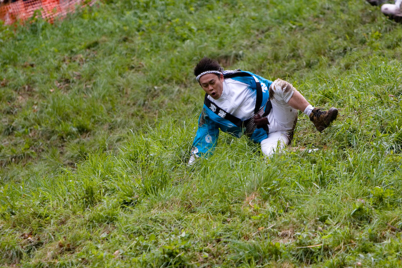 Cheese_Rolling_73