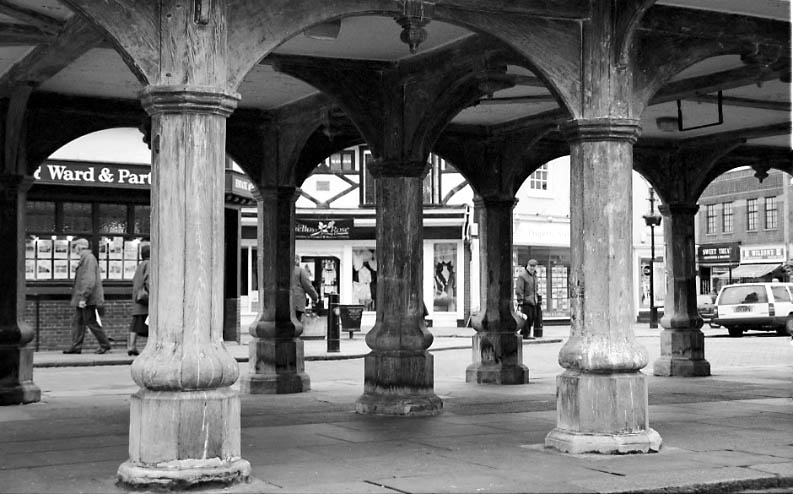 Market pillars